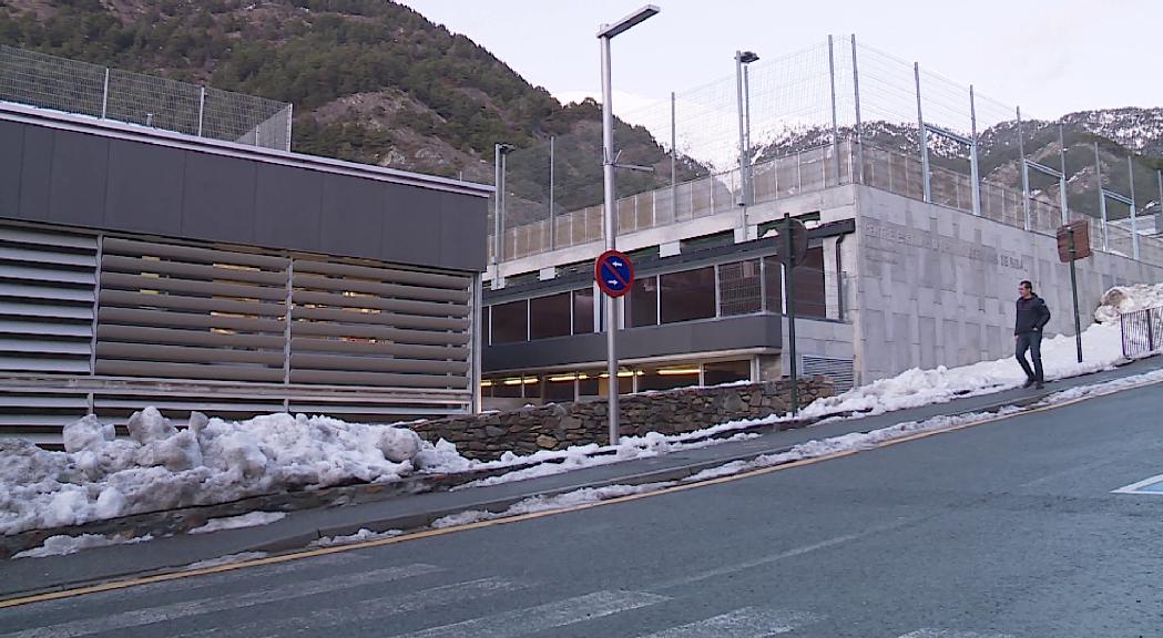 Prop de 18.000 euros per netejar els conductes de ventilació de l'escola francesa d'Ordino on hi va haver el brot d'urticària