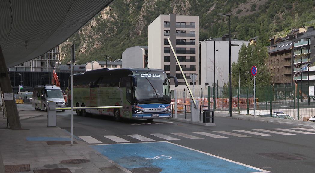 Prop de 40.000 passatgers van passar durant juliol i agost per l'Estació Nacional d'Autobusos