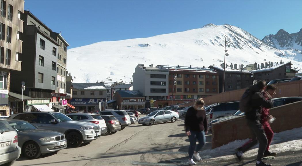 El PS proposa encarir els allotjaments turístics del Pas de la Casa per atreure turisme familiar