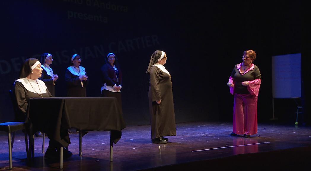 Punt 400 estrena la seva versió de 'Sister Act' al Teatre de les Fontetes