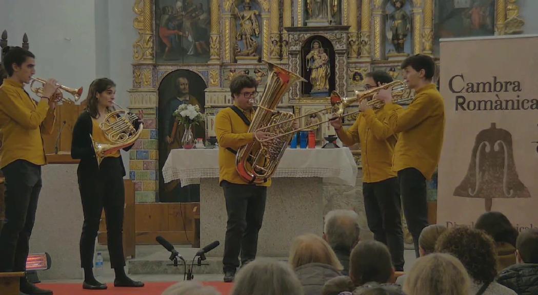 El quintet de vent KamBrass omple de música l'església de Sant Serni de Canillo