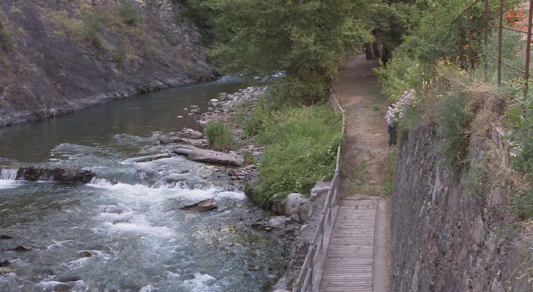  Reobert el passeig Valira després de l'esllavissada