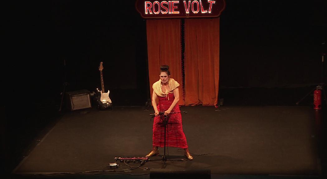 Rosie Volt tanca el Festival Internacional de Pallasses