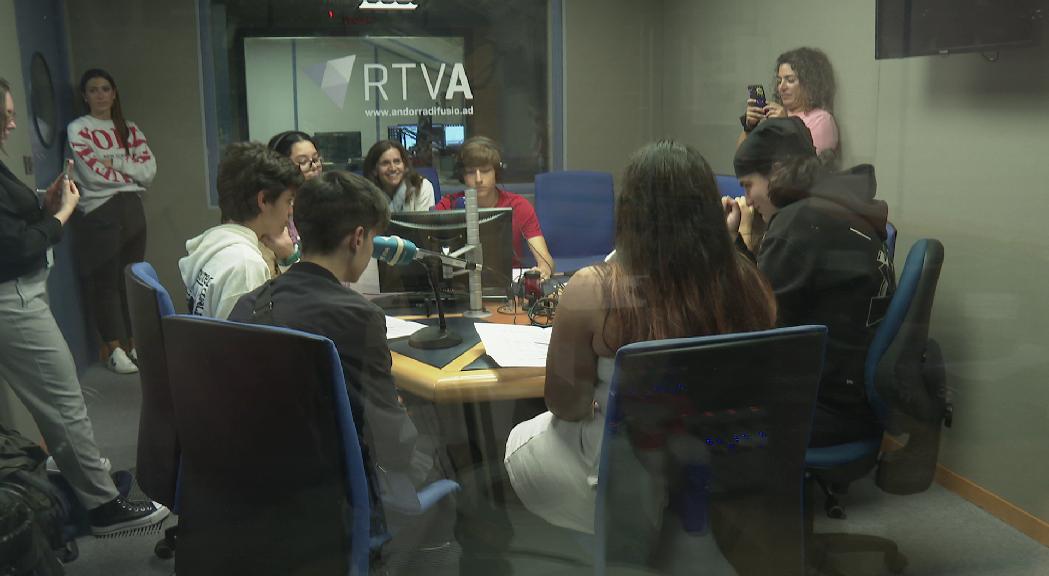 RTVA i El Rusc d'Andorra la Vella estrenen el nou programa de ràdio 'Rusquejant amb RNA'