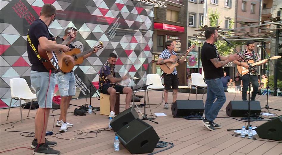 La plaça Coprínceps ha acollit aquest dimecres a la tarda el conc