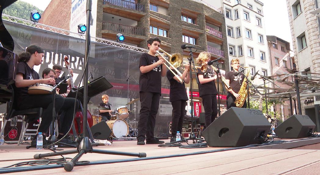 La Sant Andreu Dixie Band i Eliane Elias Trio Quietude protagonitzen la tarda de diumenge del Festival Internacional de Jazz