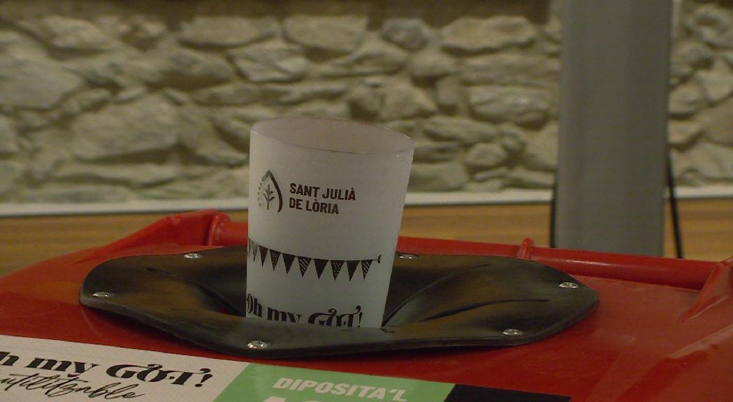 Sant Julià promou l'ús de gots reutilitzables per la festa major