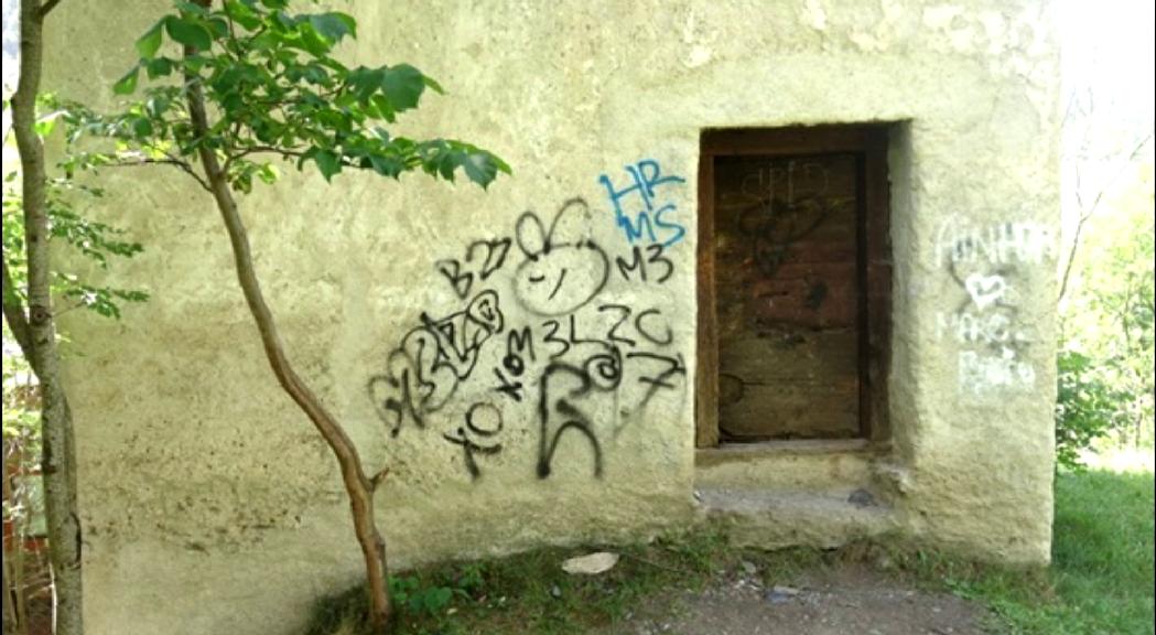  Sant Serni de Nagol i la Casa d'Areny-Plandolit són objectiu d'actes vandàlics