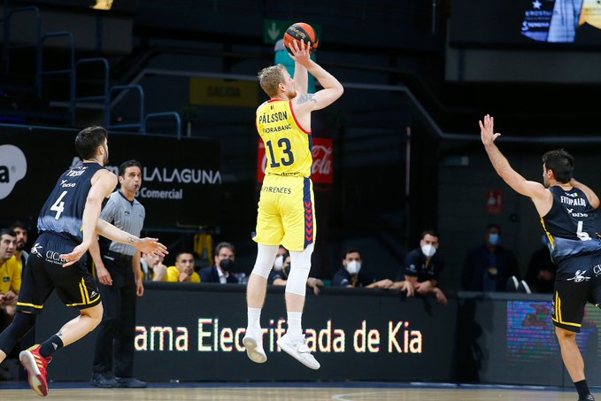 El Santiago Martin de Tenerife, una pista inexpugnable també per al MoraBanc Andorra (93-81)