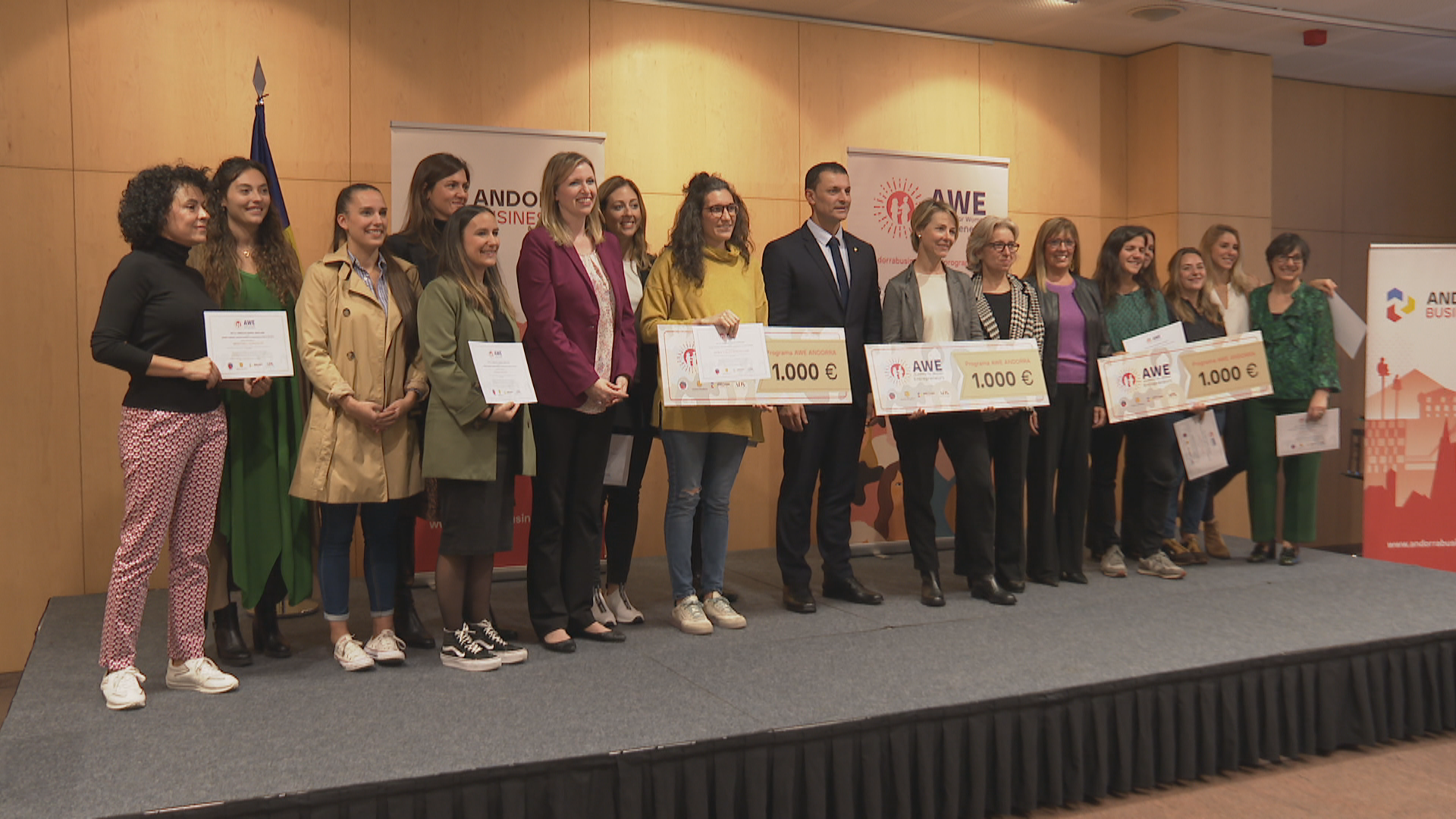 Sara Valls, Inka Bellés i Catherine Labouyrie, premiades en el programa AWE d'emprenedoria femenina