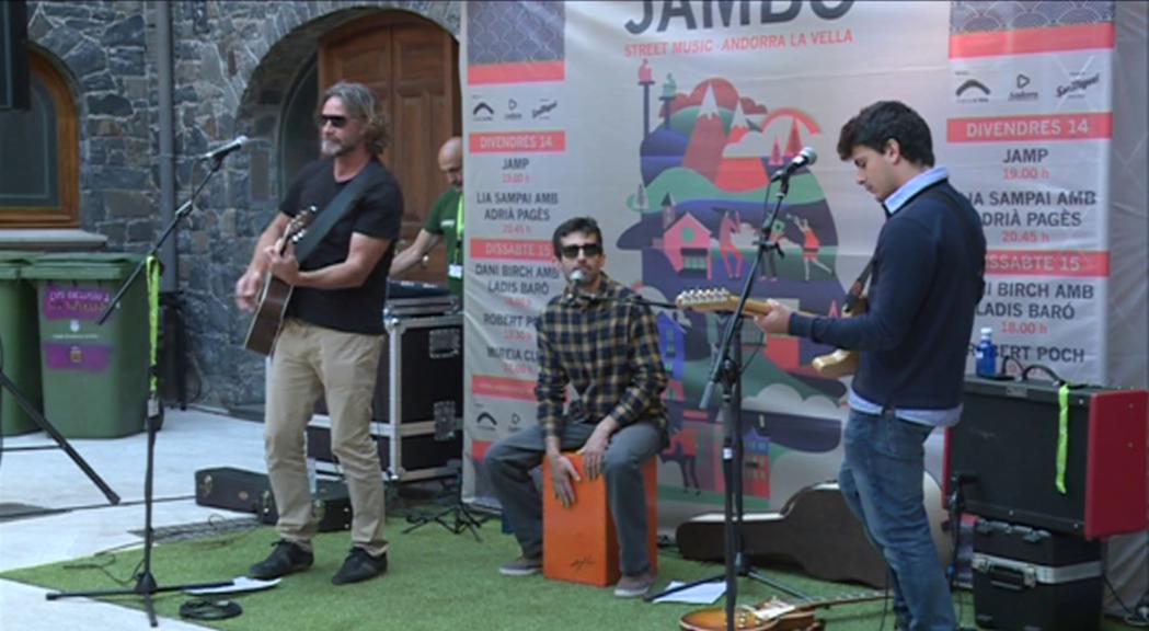 La segona jornada del Jambo Street Music posa ritme el centre històric 