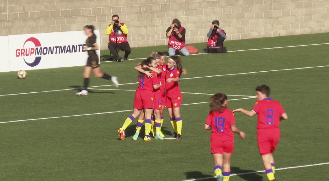 La selecció femenina de futbol goleja Gibraltar en una gran primera meitat (4-1)