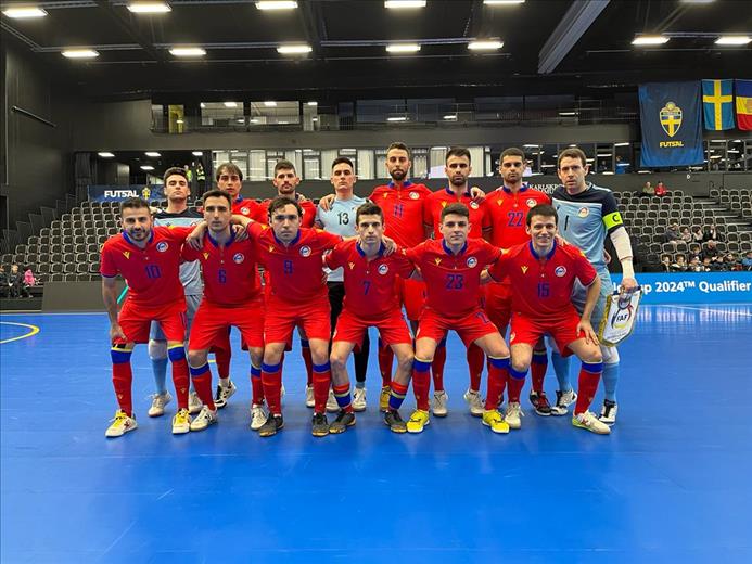 La selecció de futbol sala ha perdut el primer enfrontamen