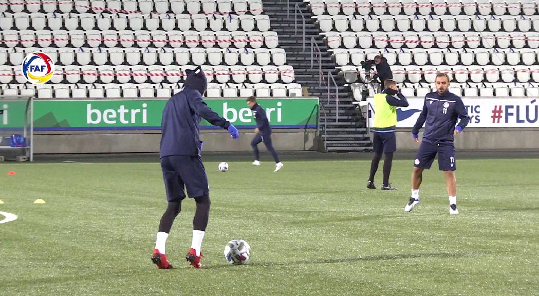 La selecció de futbol vol sorprendre la líder del grup a la Lliga de les Nacions