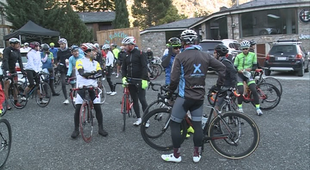 Una setantena de participants a la 4a marxa cicloturista "Si vols, pots"