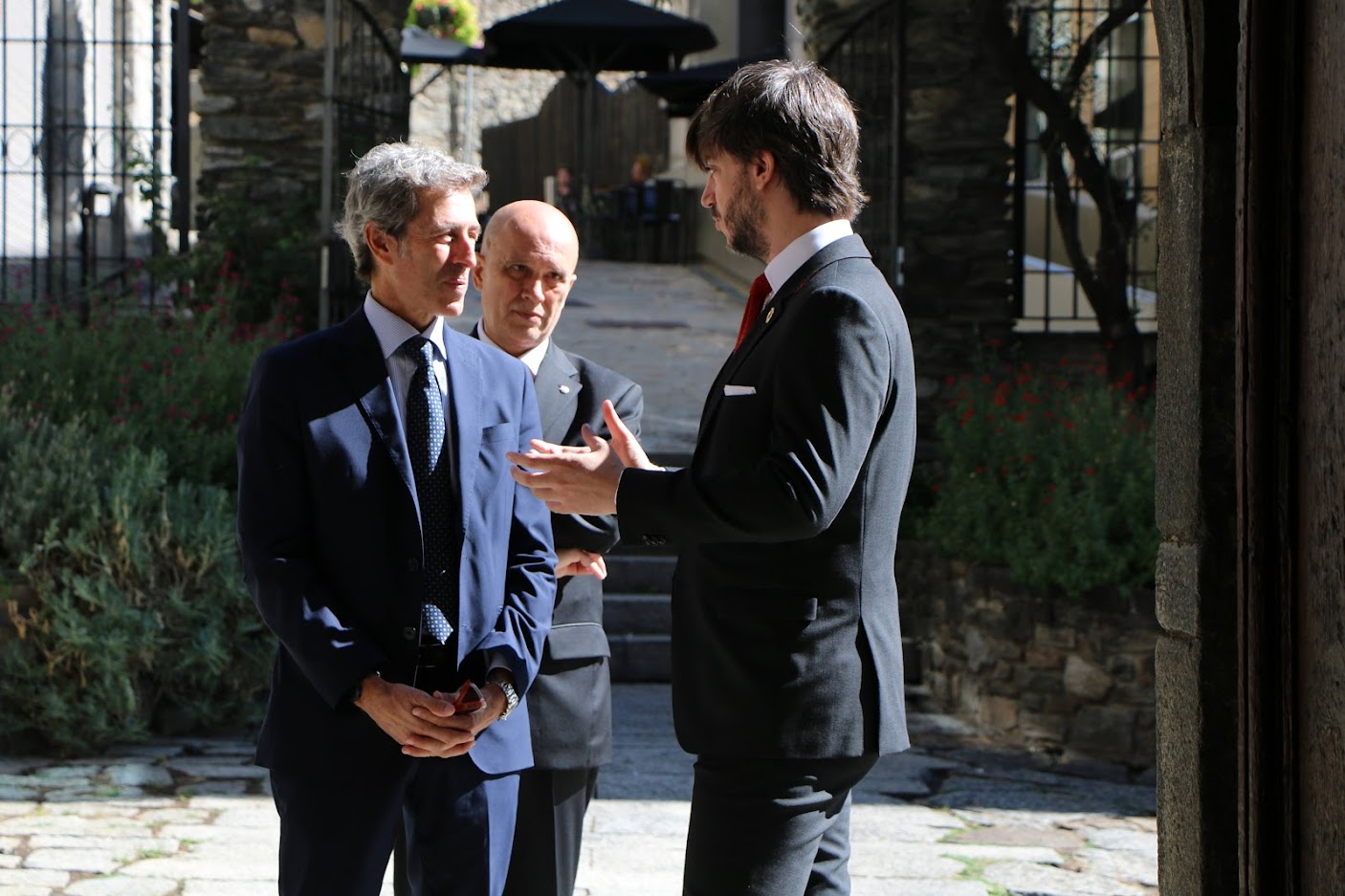 El Síndic rep a Casa de la Vall a una delegació de San Marino