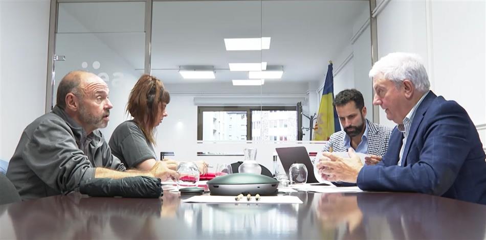 Els representants de la patronal i dels sindicats s’han reu