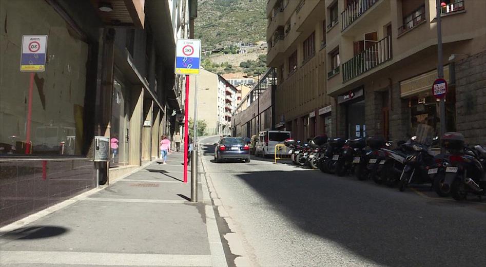 Talls de circulació a Escaldes-Engordany per la pavimentac