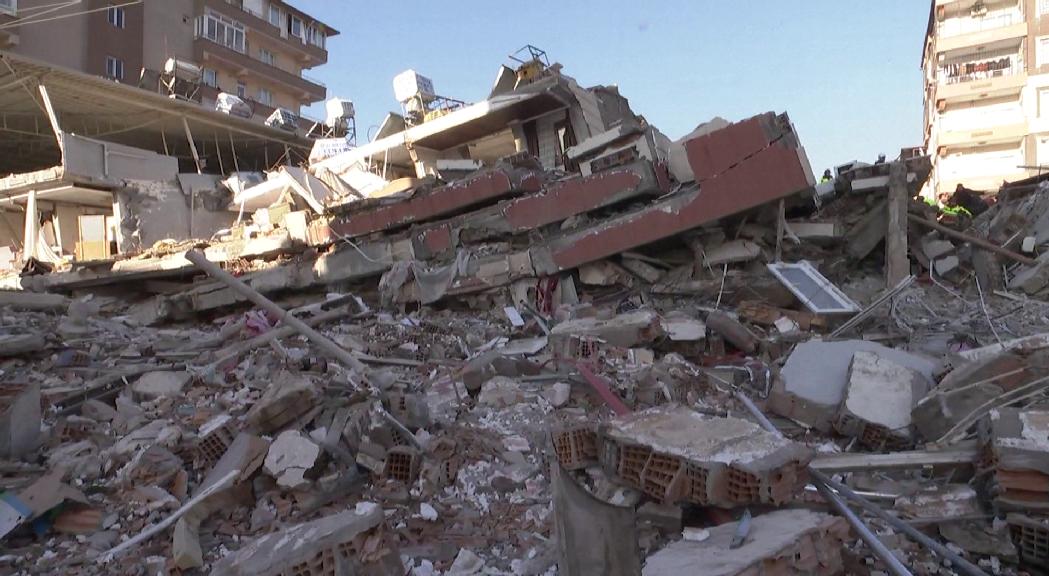 Els terratrèmols de Turquia i Síria sumen prop de 10.000 morts