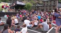 Els titelles, els pallassos i la xocolatada posen el punt final a la Festa Major d'Arinsal
