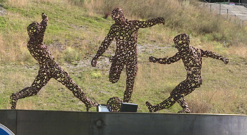 Toni Cruz, l'artista de les rotondes inaugura a Ordino 