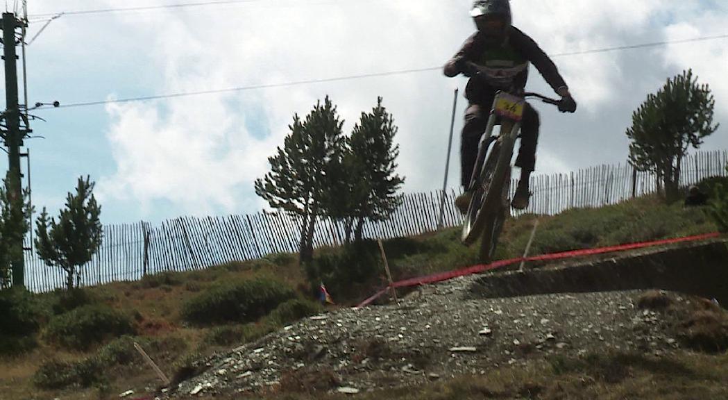 Un total de 150 riders participen en la Copa Catalana de descens BTT de Vallnord