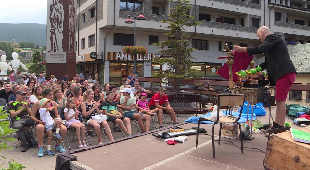 La traca final arribarà aquesta nit amb l'espectacle 'Veles e vents'