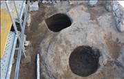 Els treballs de reconstrucció del campanar de Sant Vicenç d’Enclar descobreixen una nova sitja anterior a l'església