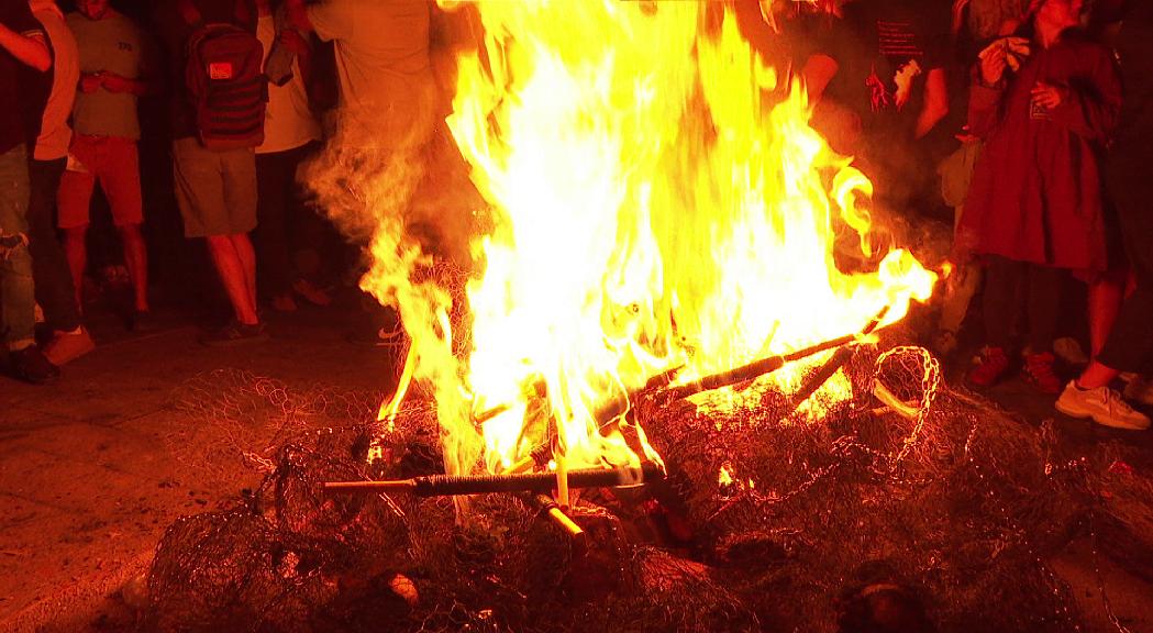 Tres conats d'incendi provocats per petards la nit de Sant Joan