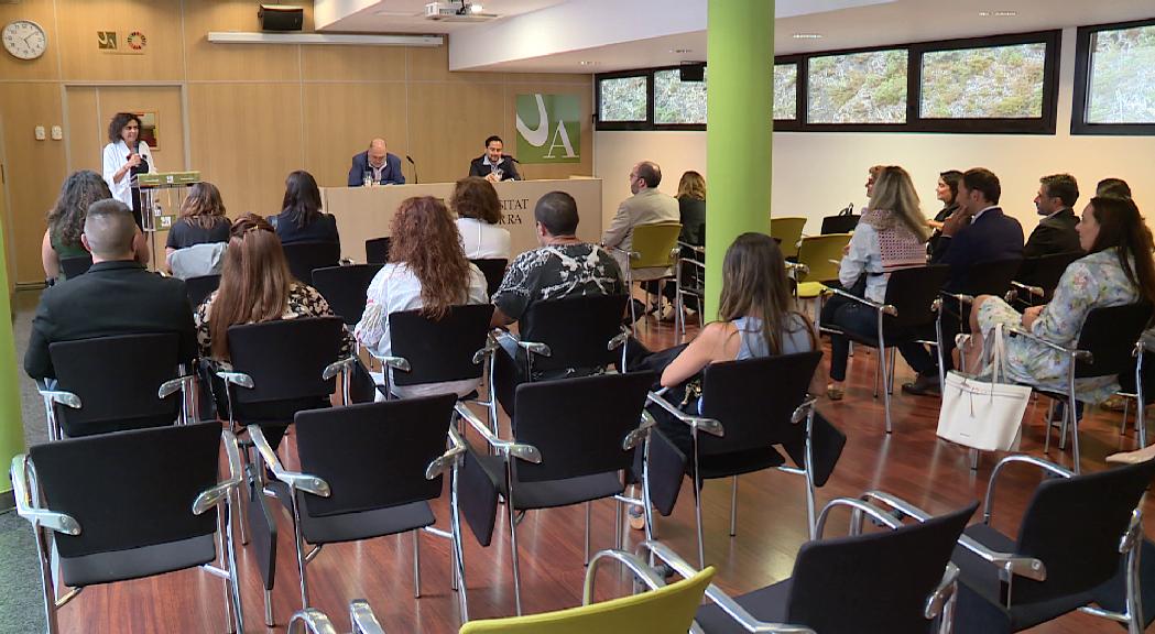 La sala d’actes de la Universitat d'Andorra ha acollit l’acte de 