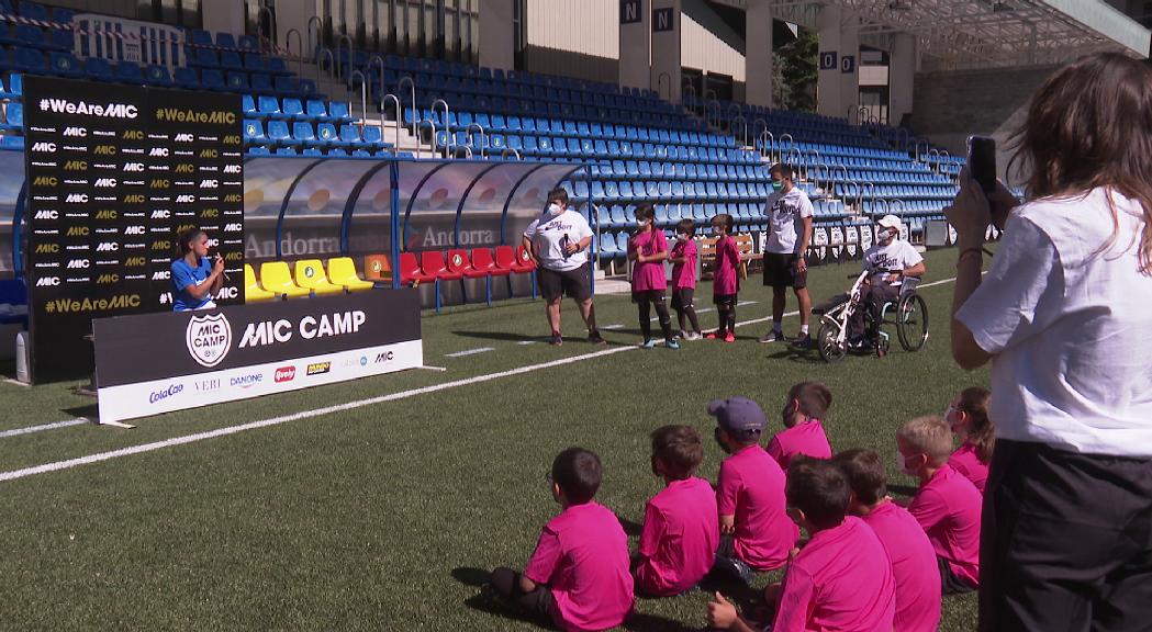 La tricampiona Jana Fernández, primera cap de cartell convidada al MIC Camp de futbol 
