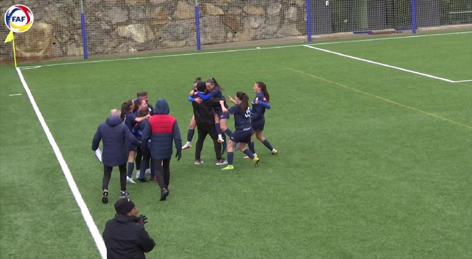 Victòria de l'Enfaf femení a casa contra el Cerdanyola del Vallès