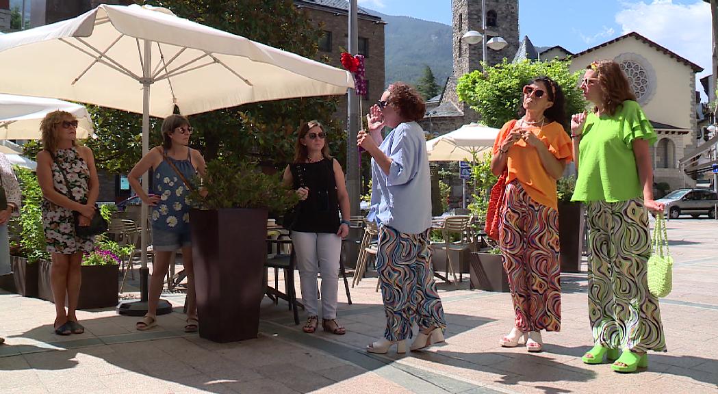 Les Veïnes visiten RNA abans del vermut d'aquest dissabte al centre històric 