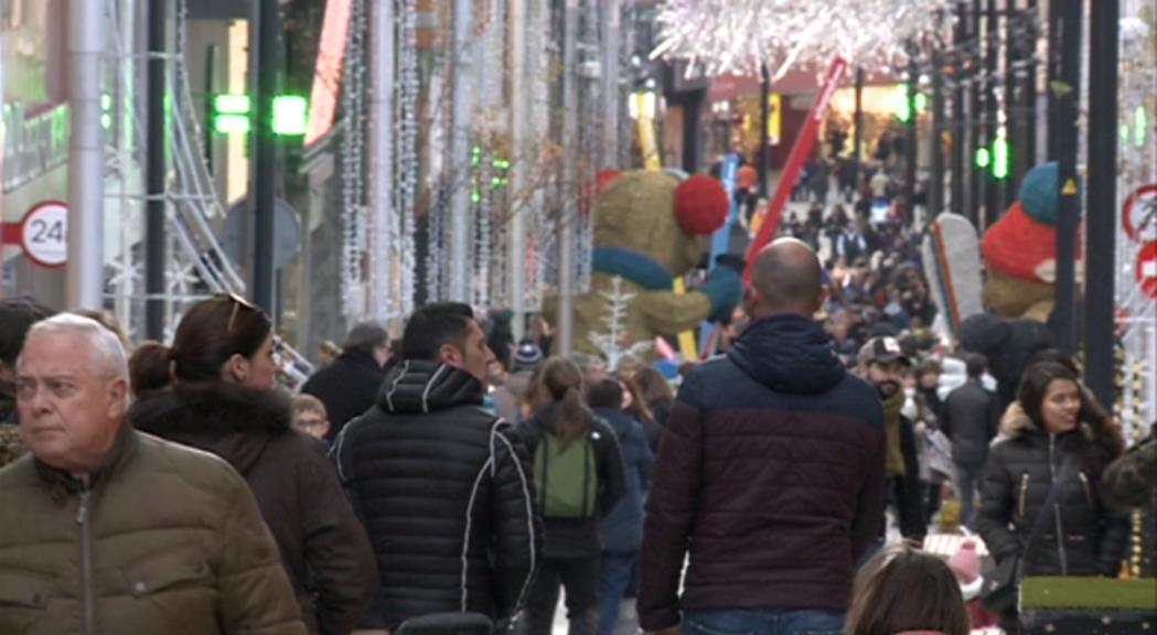 La venda de moda i perfumeria creix durant el pont de la Puríssima