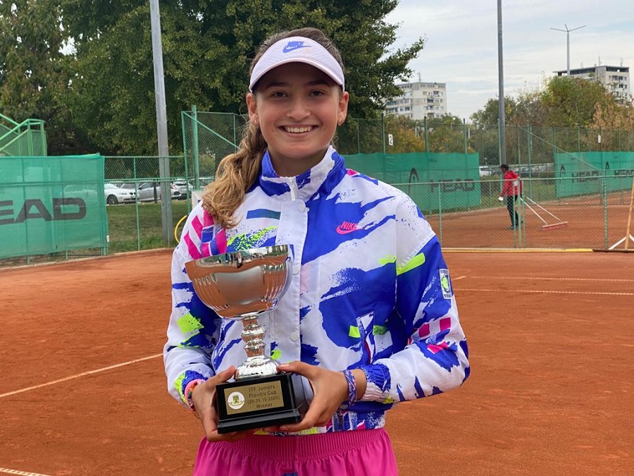 Vicky Jiménez es proclama campiona de l'ITF júnior de Plovdiv