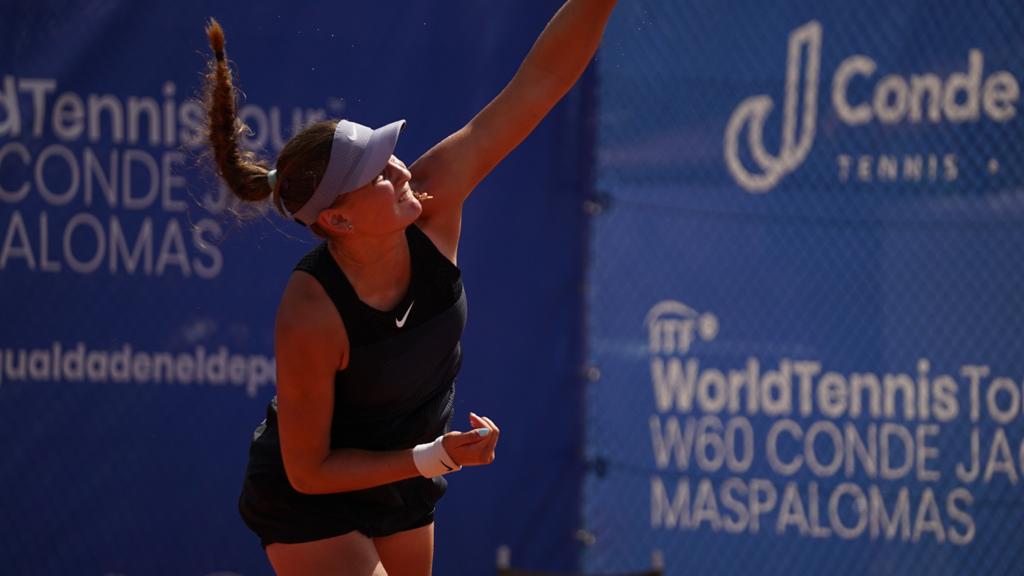 Vicky Jiménez remunta i arriba a la final del W60 de San Bartolomé de Tirajana