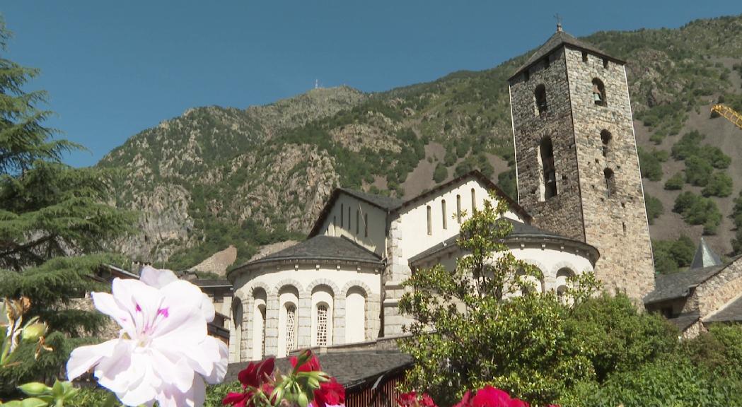 Una vintena de familiars dels difunts per la Covid-19 ja s'han inscrit per assistir a la missa funeral de dilluns