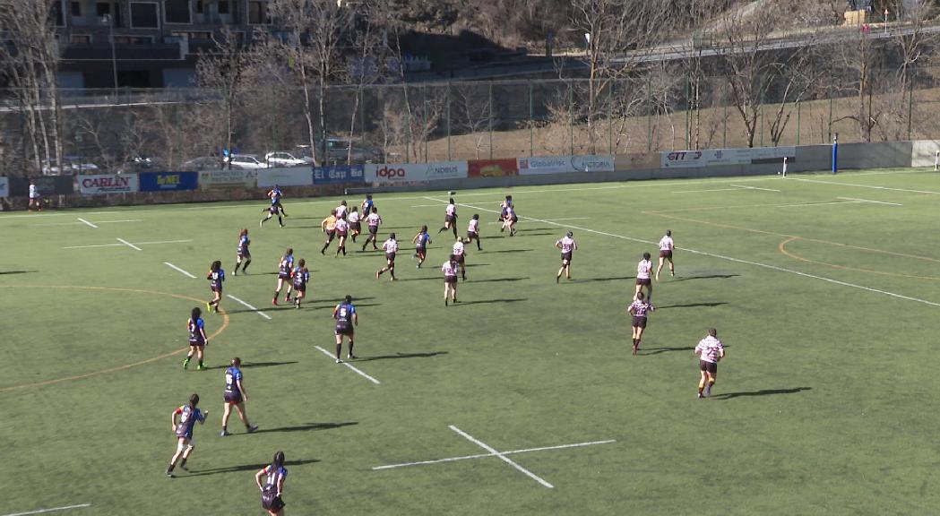 El VPC femení cau davant el CEU amb polèmica arbitral (19-20)