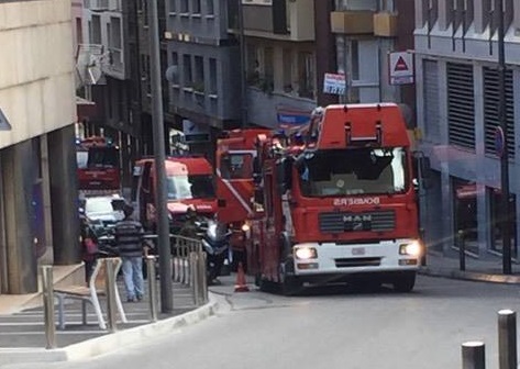 Ensurt a Escaldes-Engordany per un incendi en un traster