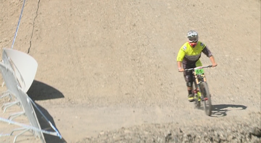 Els millors 'riders' del món comencen a obrir traça en els entrenaments al descens de Vallnord