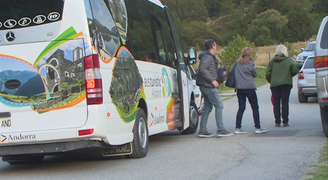 Èxit d'assistència a la primera visita nocturna per celebrar el Dia mundial del turisme