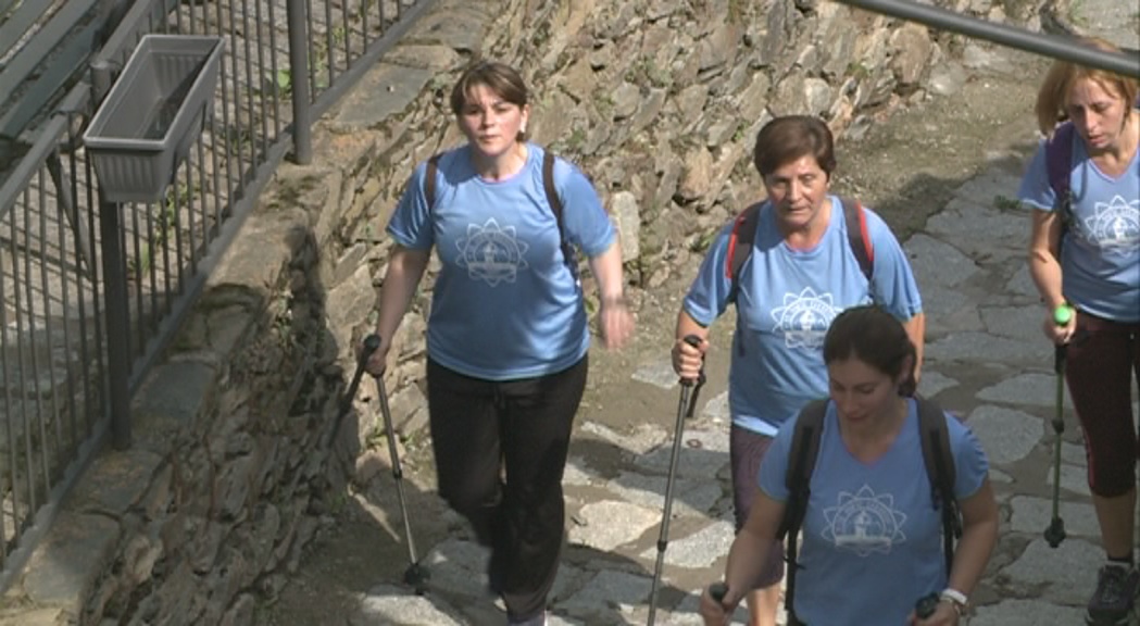 200 participants recorren els camins de Sant Julià en el primer Tomb lauredià