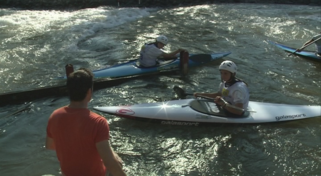 La Federació de Canoa-Caiac aposta fort per l'equip femení