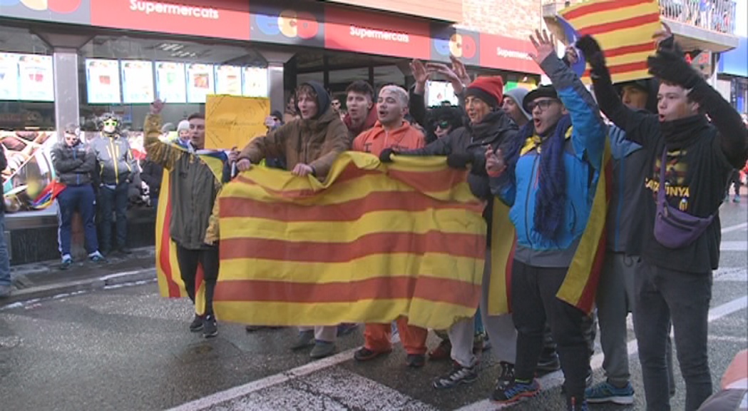 Comença el carnaval d'Encamp amb una sàtira sobre el procés català