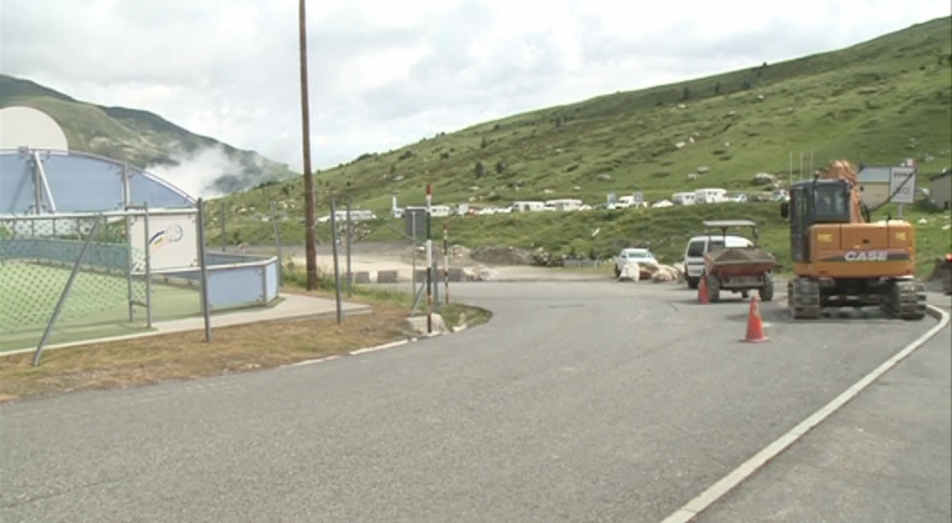 Comença el tancament del carrer a les escoles del Pas arran de la petició de l'AMPA