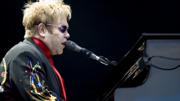 S'amplien les entrades al concert d'Elton John