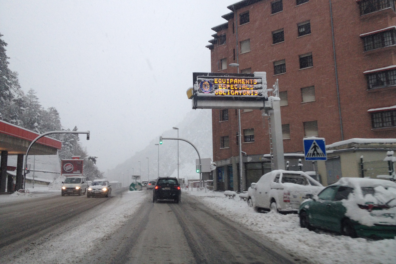 Dispositiu de nevades en fase groga