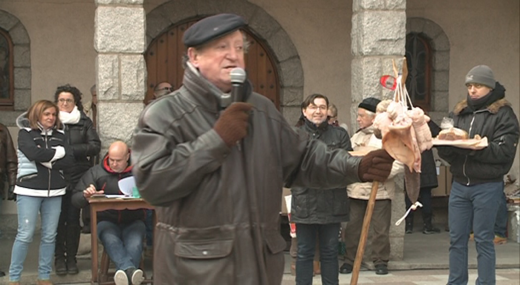 Els encants de Sant Antoni recapten 7.500 per a Càritas