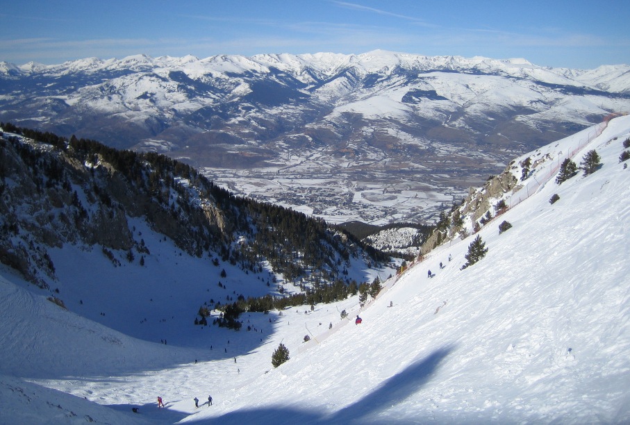 Les estacions catalanes baixen preus per competir amb Andorra