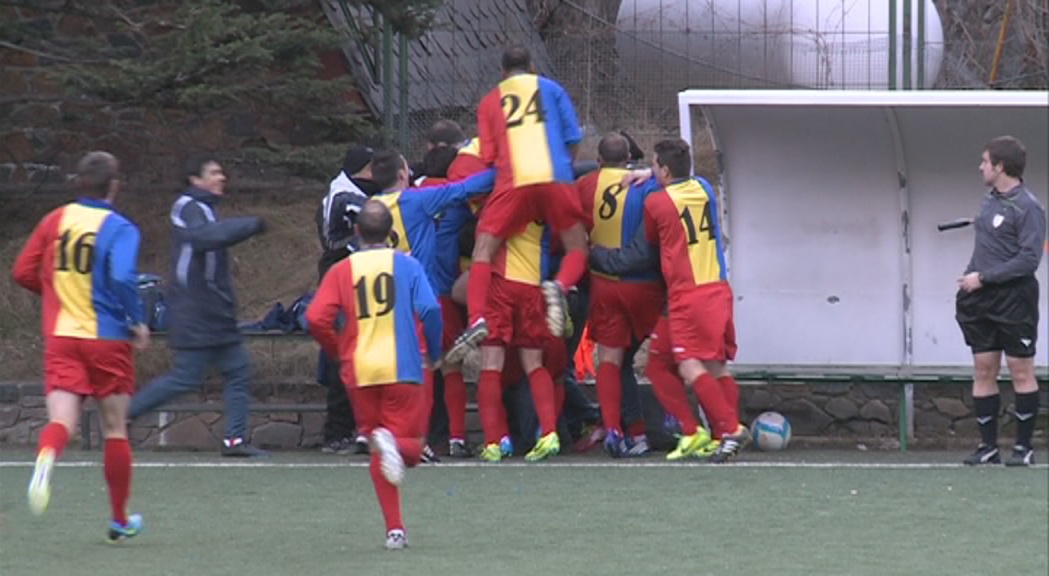 L'FC Andorra supera el Viladecans per 3 a 1